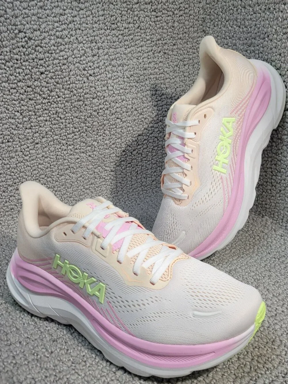 Hoka One One Clifton 11 Women's Size 9B Tangerine Glow White 1176573 TWW